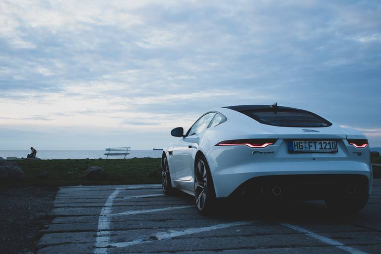 Jaguar F-Type P450 AWD-15