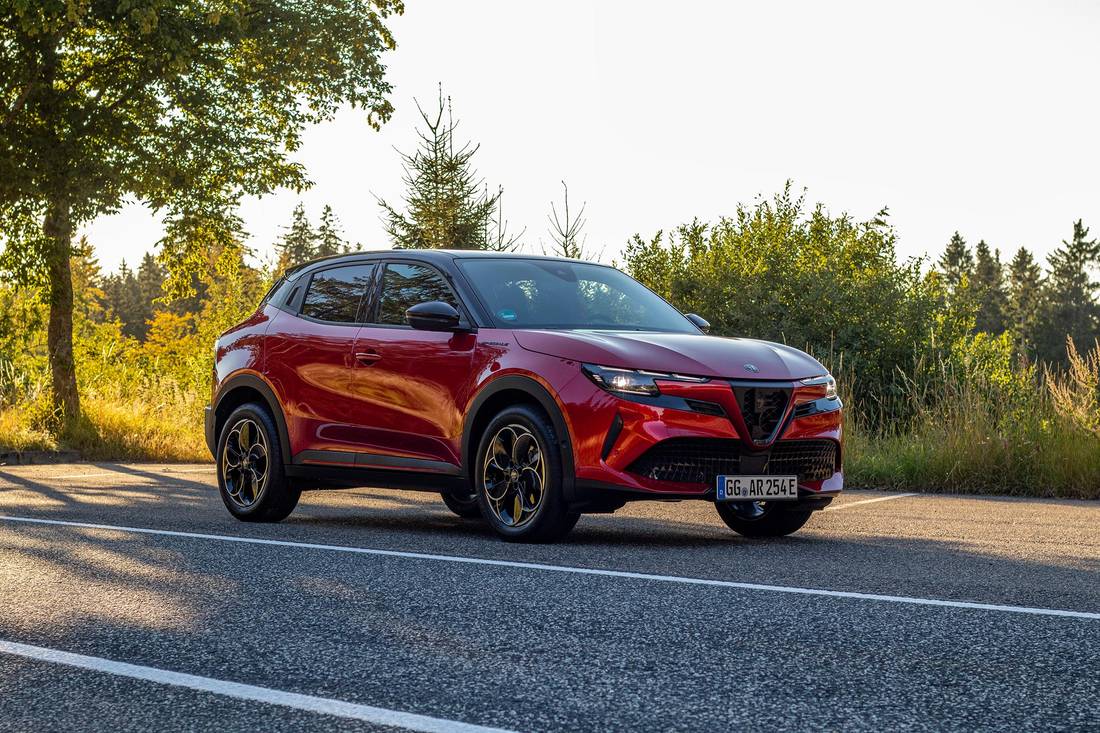 Test Alfa Romeo Junior Elettrica: La passione unter Strom
