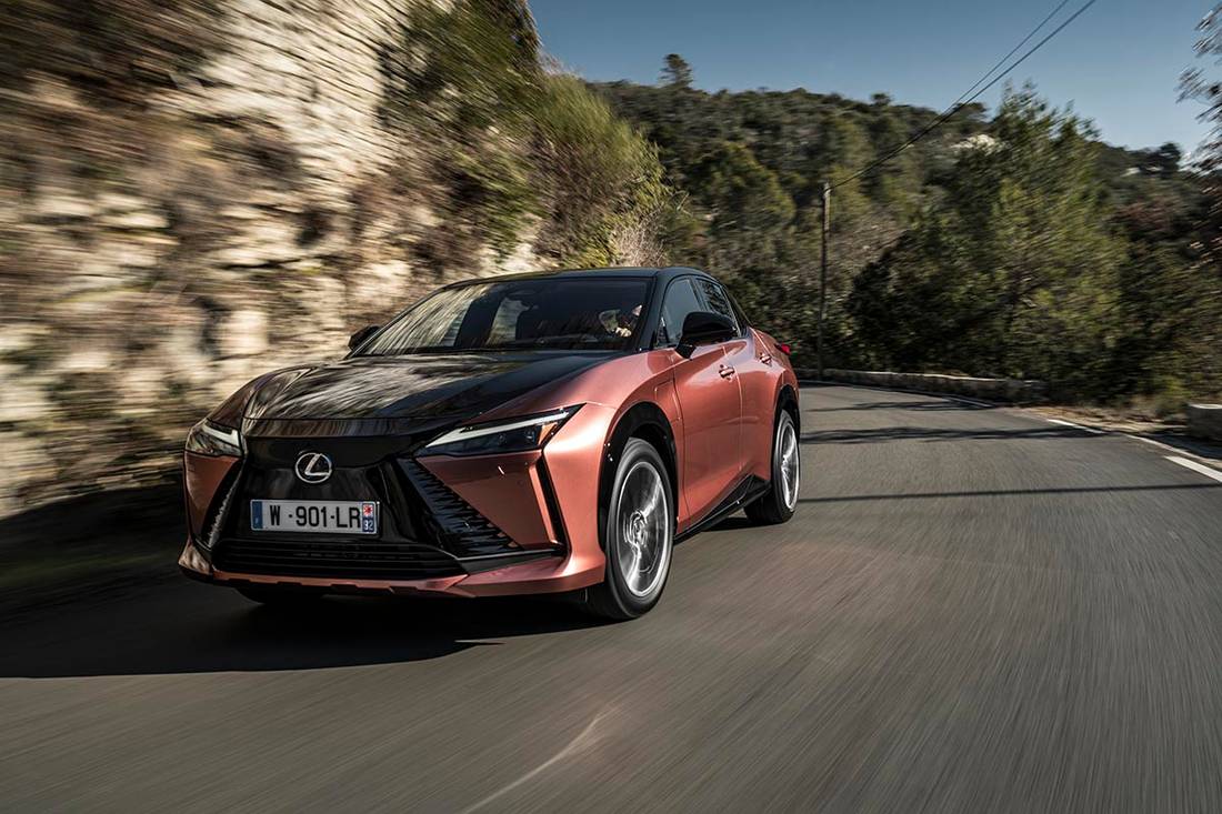 Lexus RZ 450e