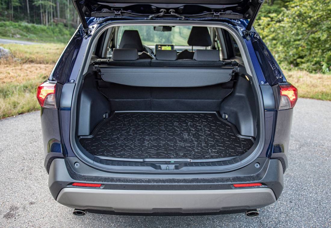 toyota-rav-4-trunk