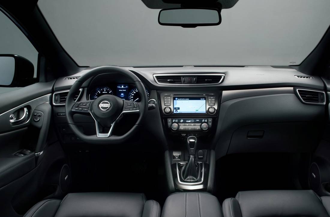 nissan-qashqai-j11-interior