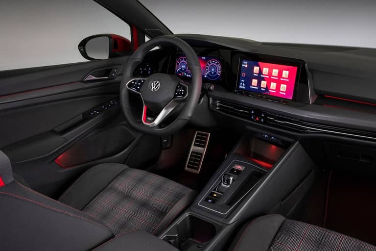 Volkswagen-Golf-GTI-Interieur