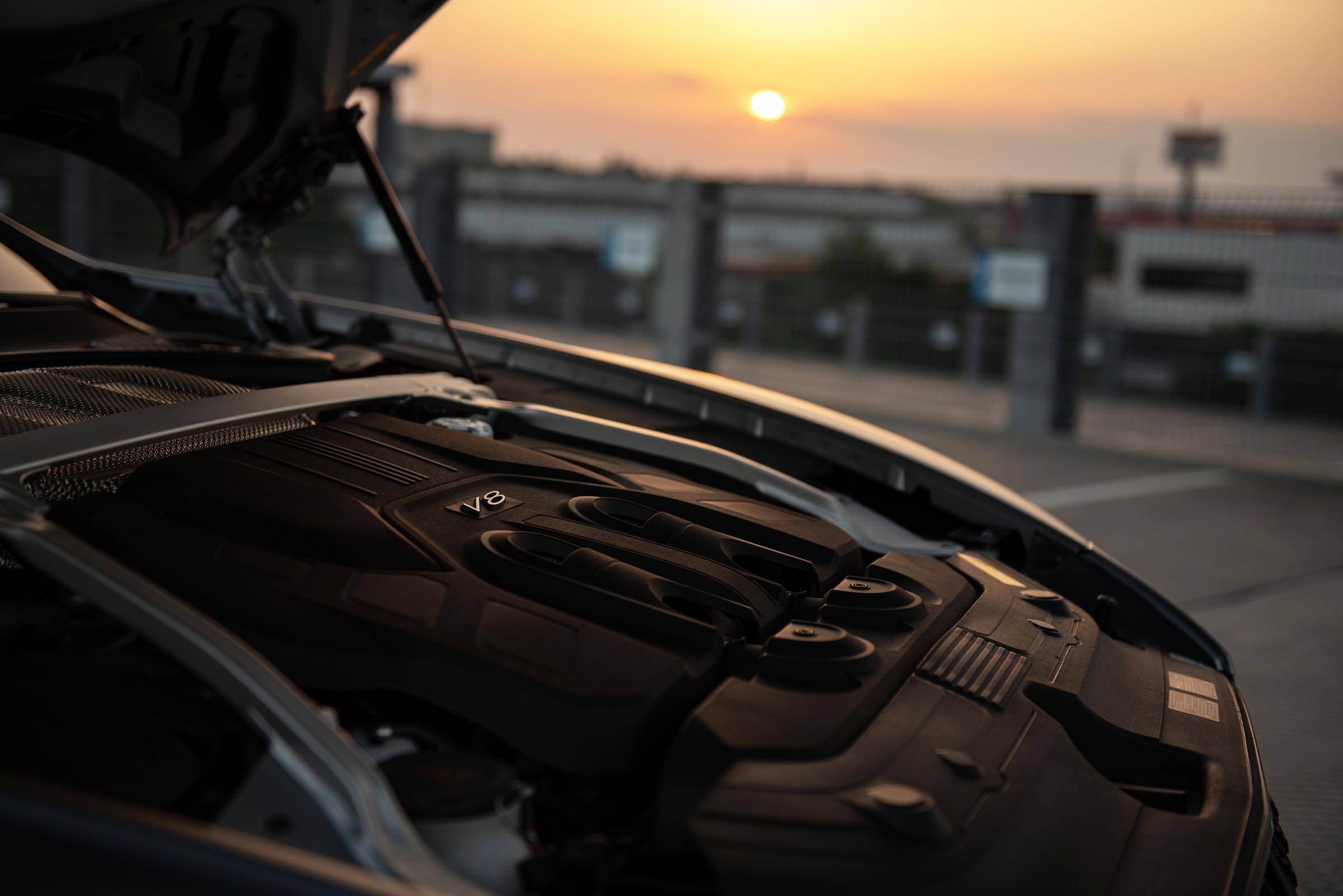 Bentley Continental GTC Speed - Motor