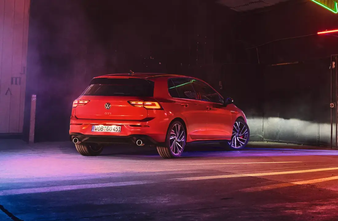 vw-golf-gti-back