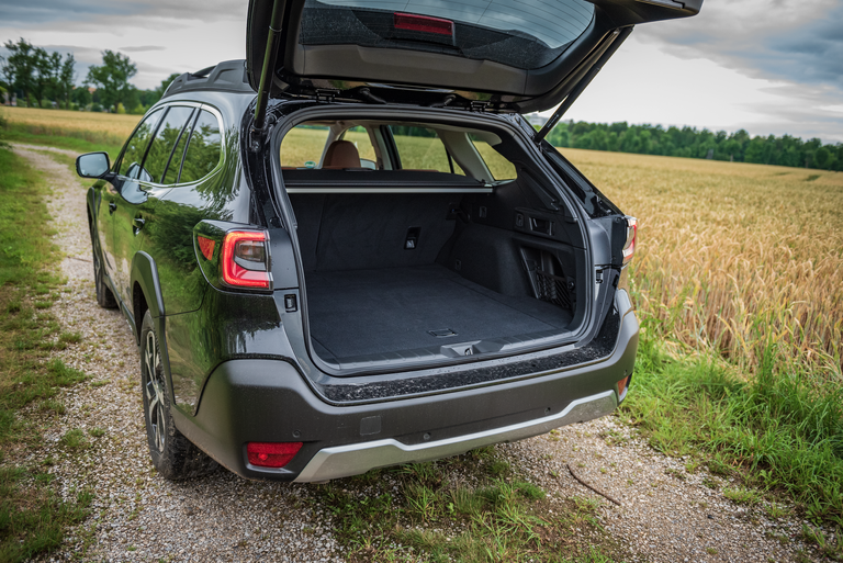 Subaru-Outback-2021-Trunk