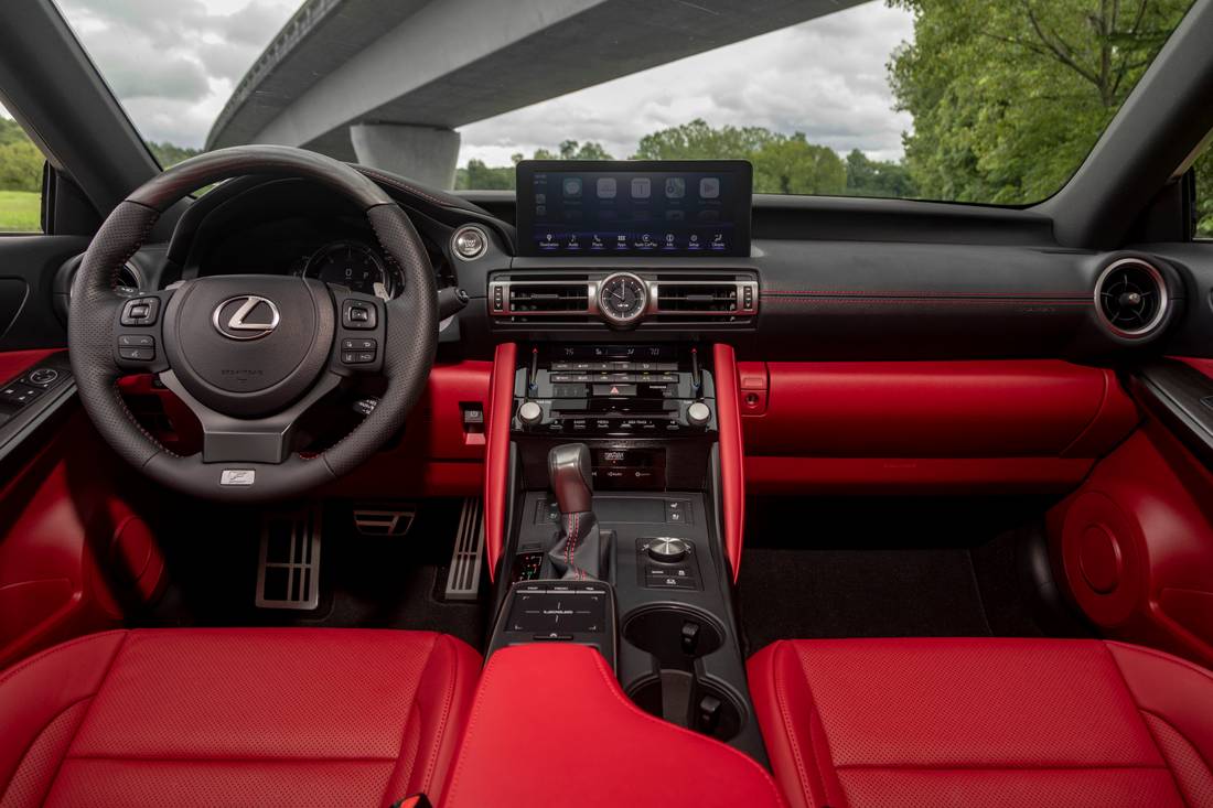 lexus-is-350-interior