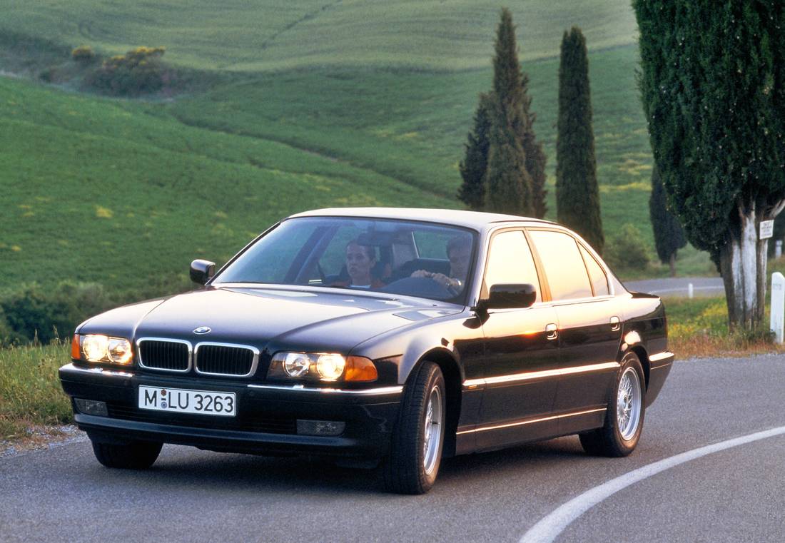 BMW E38 - Infos, Preise, Alternativen - AutoScout24