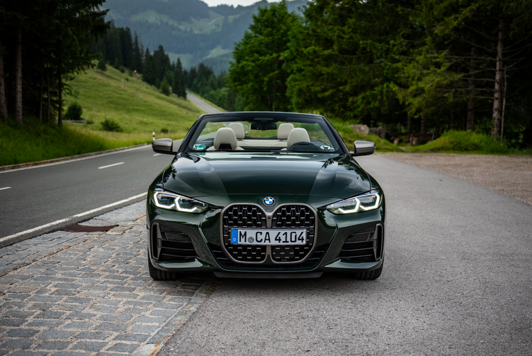 BMW-M440i-xDrive-Cabrio-Front