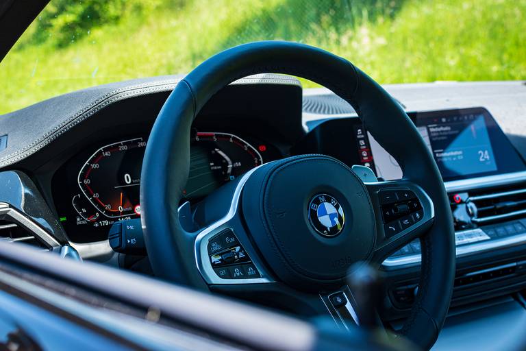 BMW-320d-Touring-2020-Interieur