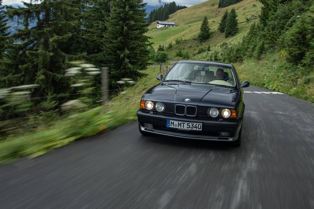 BMW-M5-Touring-E34-Titelbild