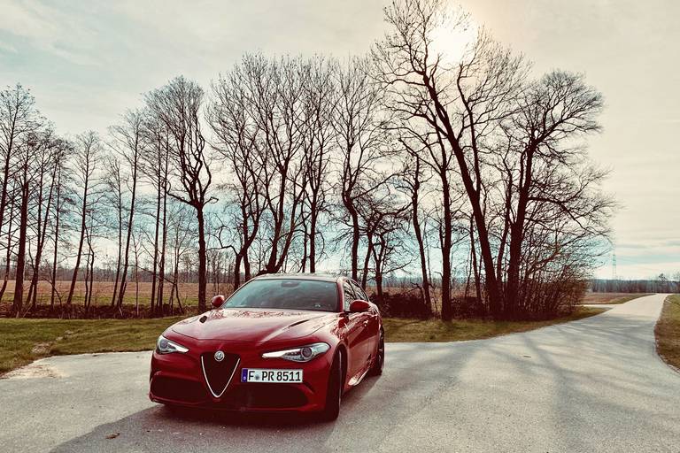 Alfa-Romeo-Giulia-Quadrifoglio-view