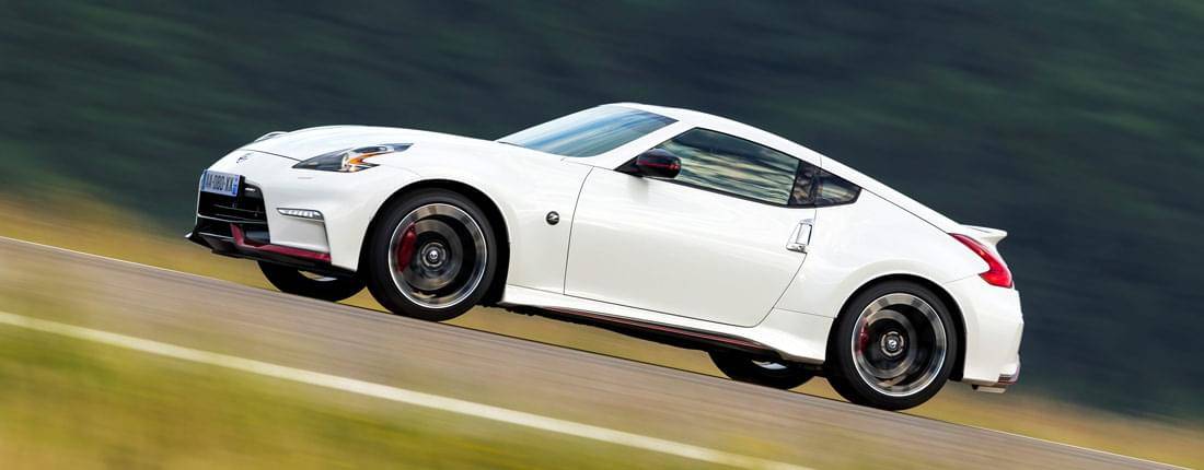 nissan-370z-side