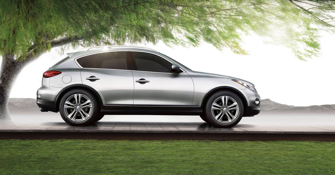 infiniti-ex37-side