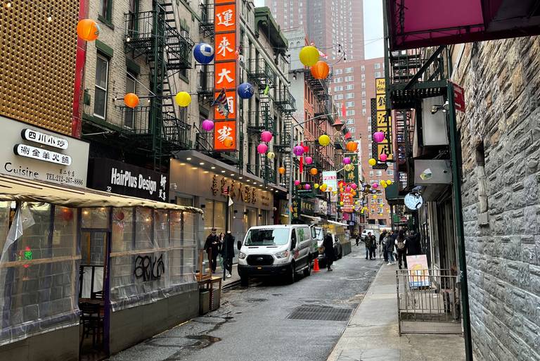  China Town ist immer einen Rundgang wert. Kulturelle Vielfalt, asiatische Küche und so manche Kuriosität in Form von fliegenden Straßenhändlern erwarten die Besucher.