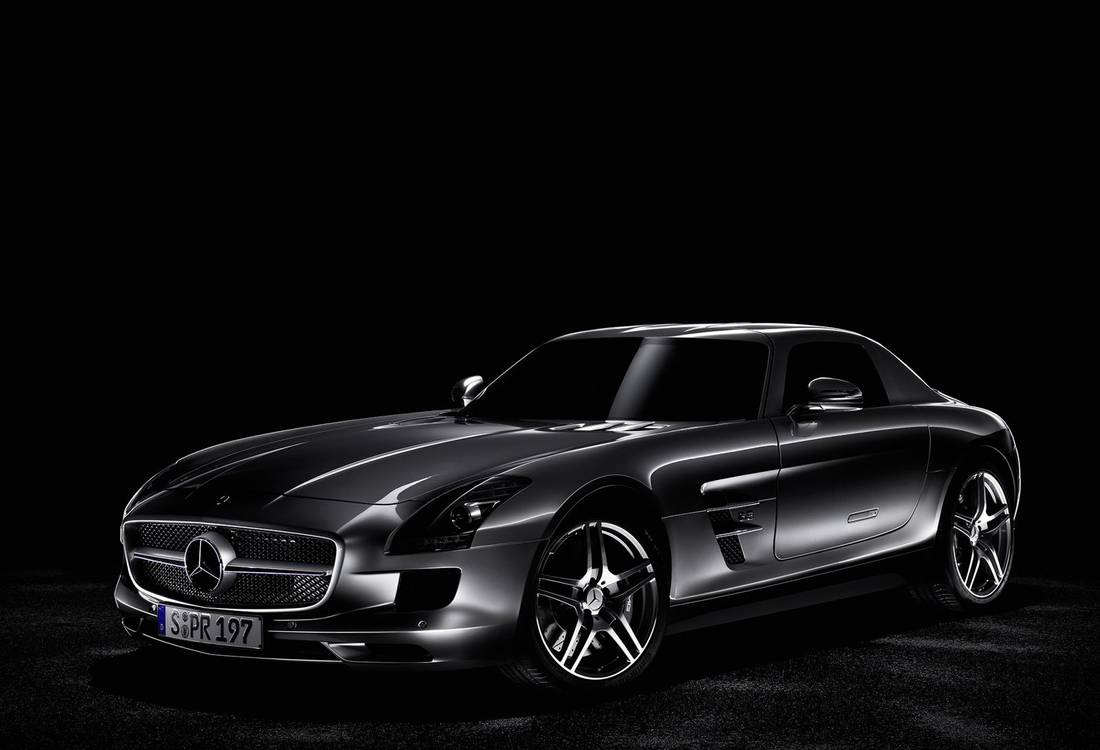 mercedes-benz-sls-front