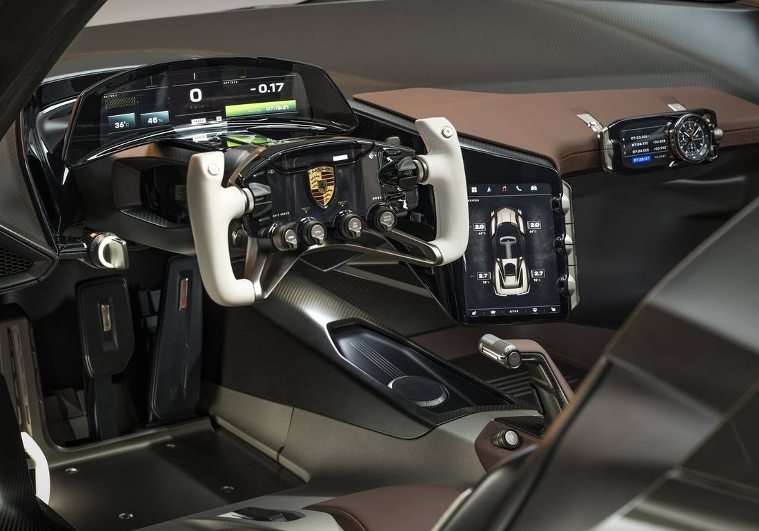 Porsche-Mission X Concept-2023 interior