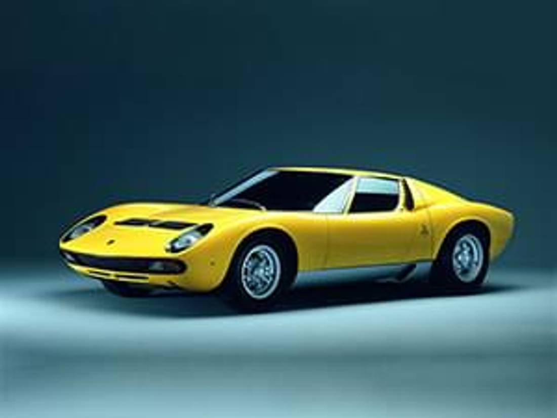 lamborghini-miura-front