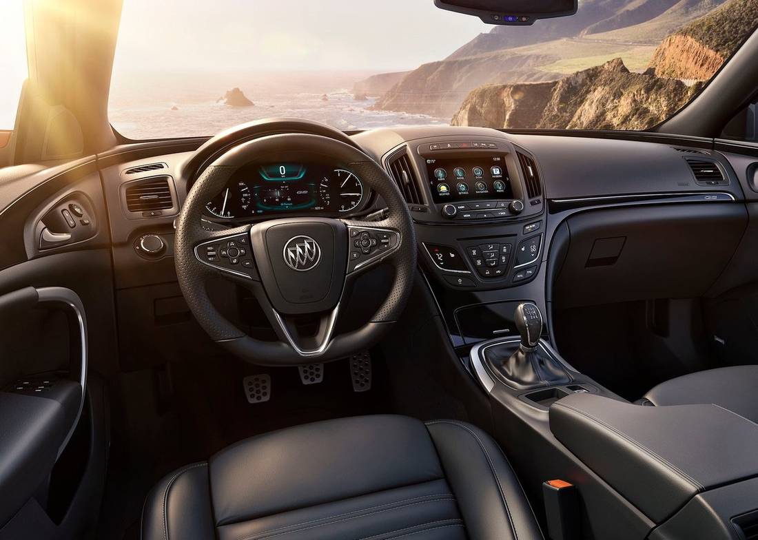 buick-regal-interior