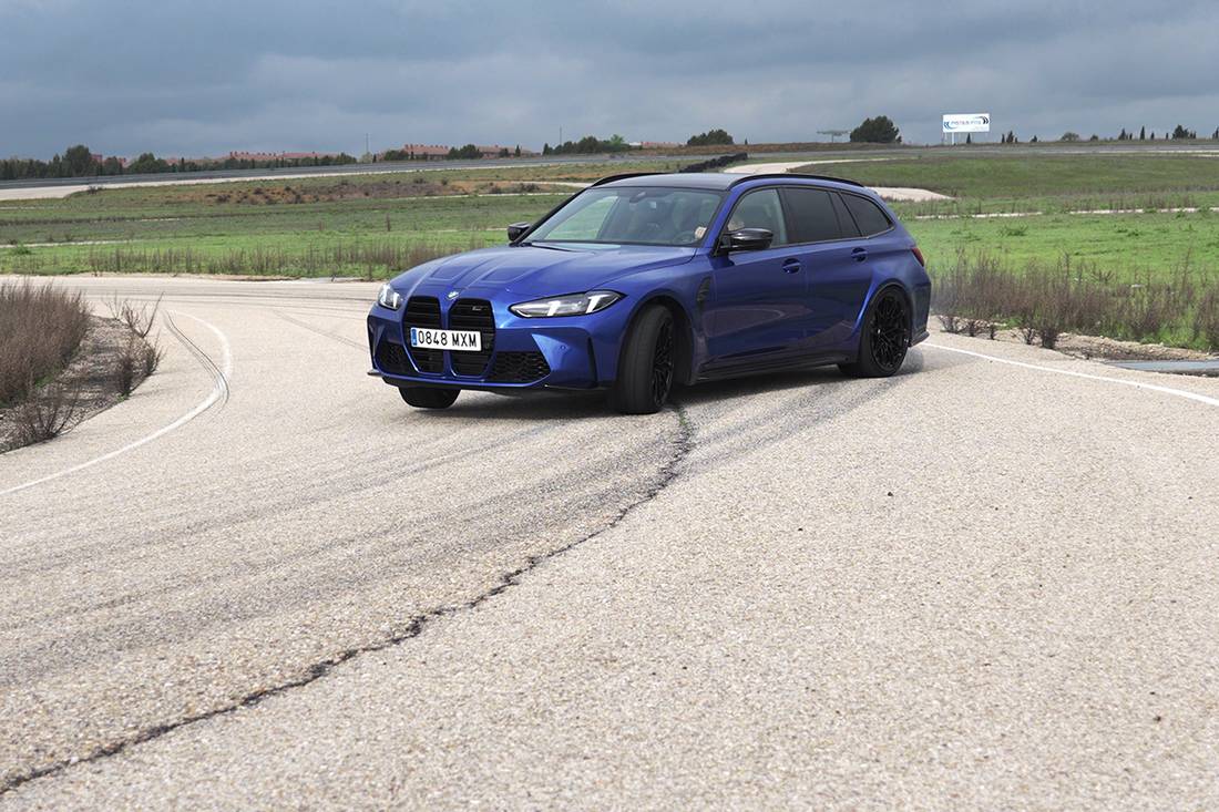 bmw-m3-touring-vs-mercedes-c-63-amg-estate (13)