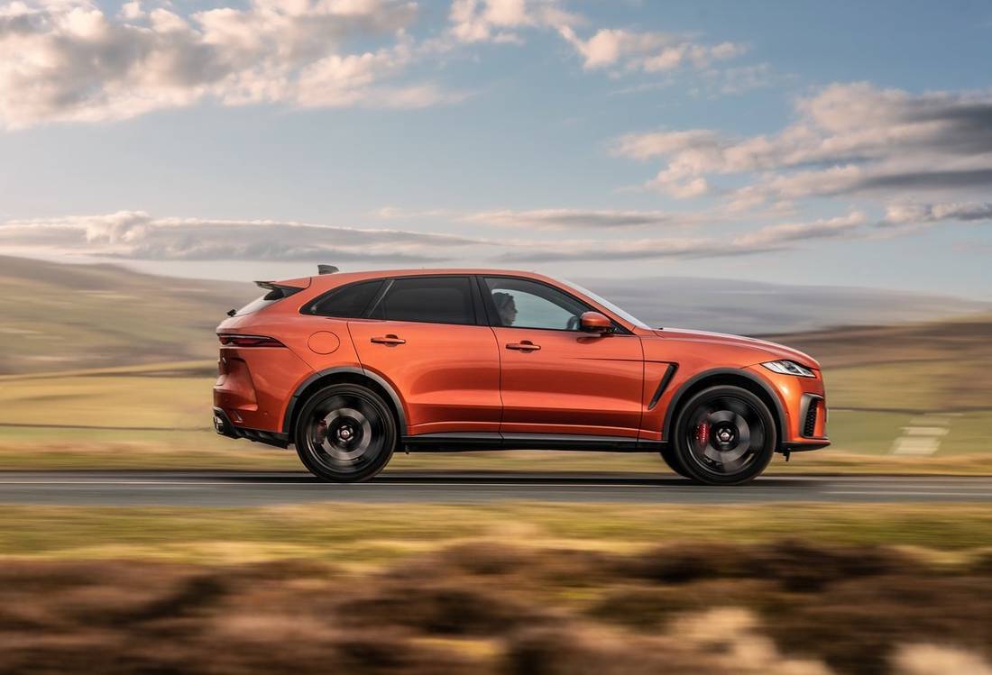 jaguar-f-pace-svr-side