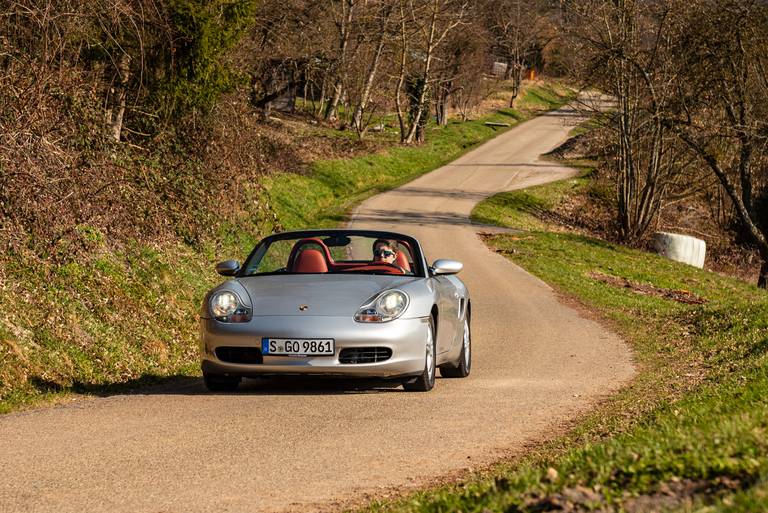 Porsche-986-Boxster-Driving