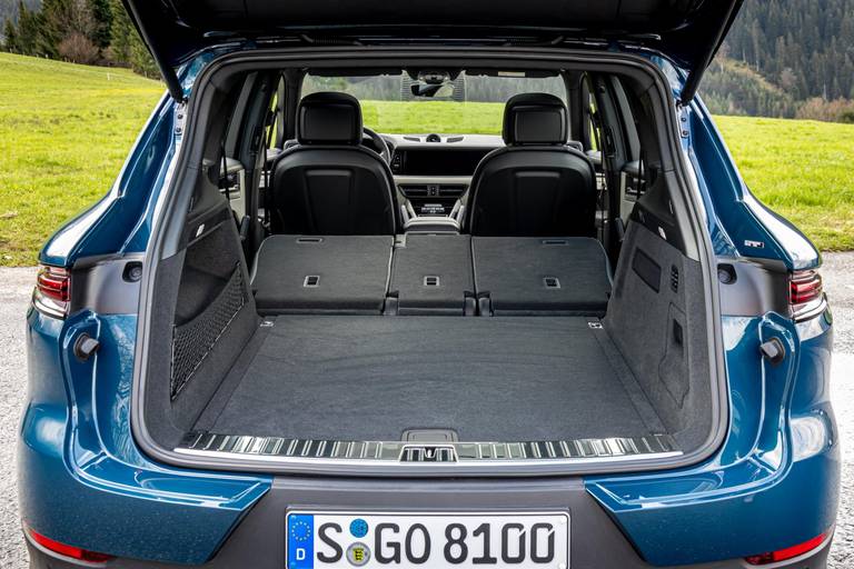  When it comes to practicality, you still can't complain.  The Cayenne's trunk swallows between 698 and 1,708 liters.  If that's not enough, you can hook up to 3.5 tons.