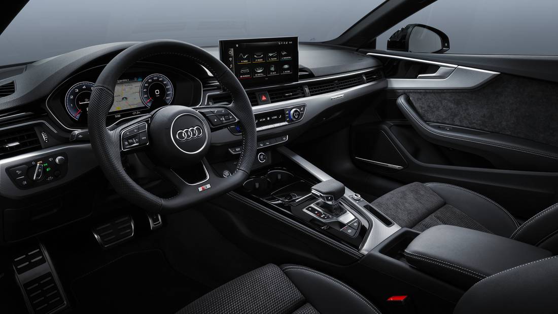 audi-a5-coupe-interieur