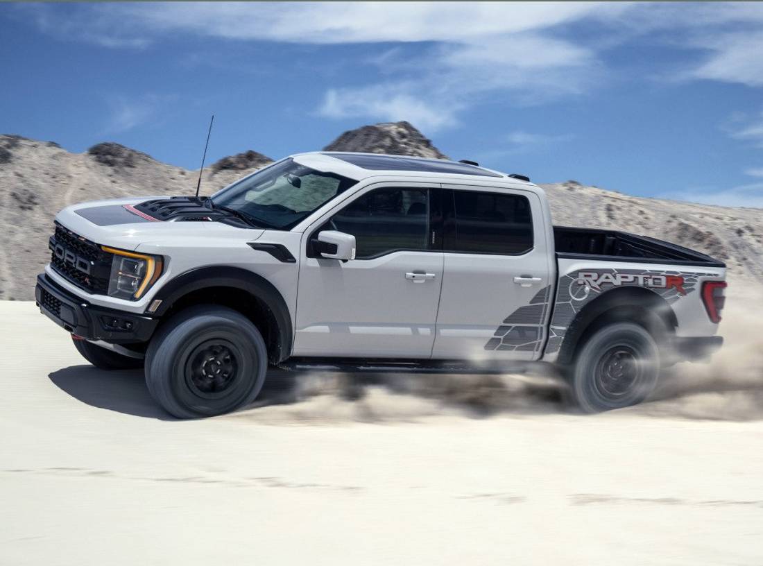 De 711 Pk Sterke Ford F 150 Raptor R Compenseert Co2 Autoscout24