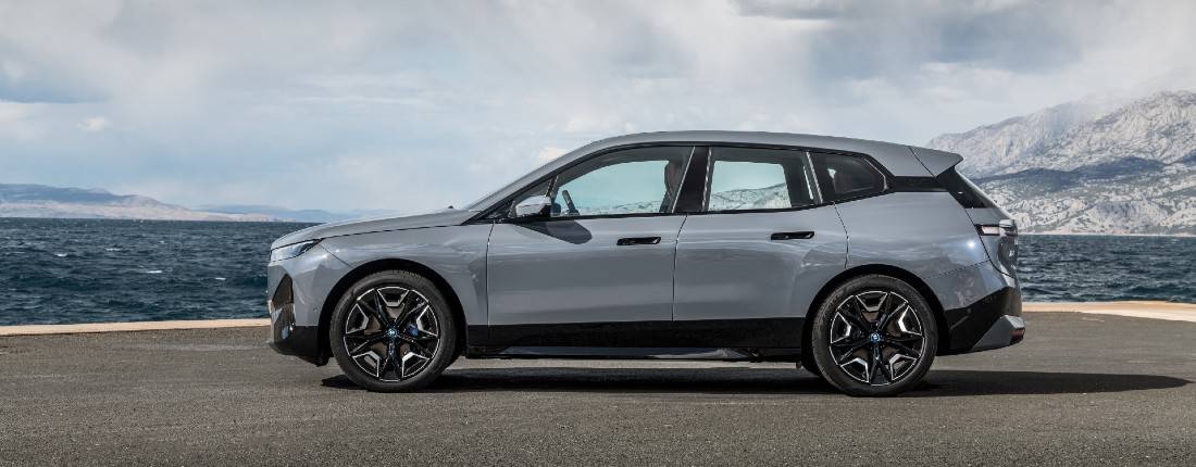 bmw-ix-l-02