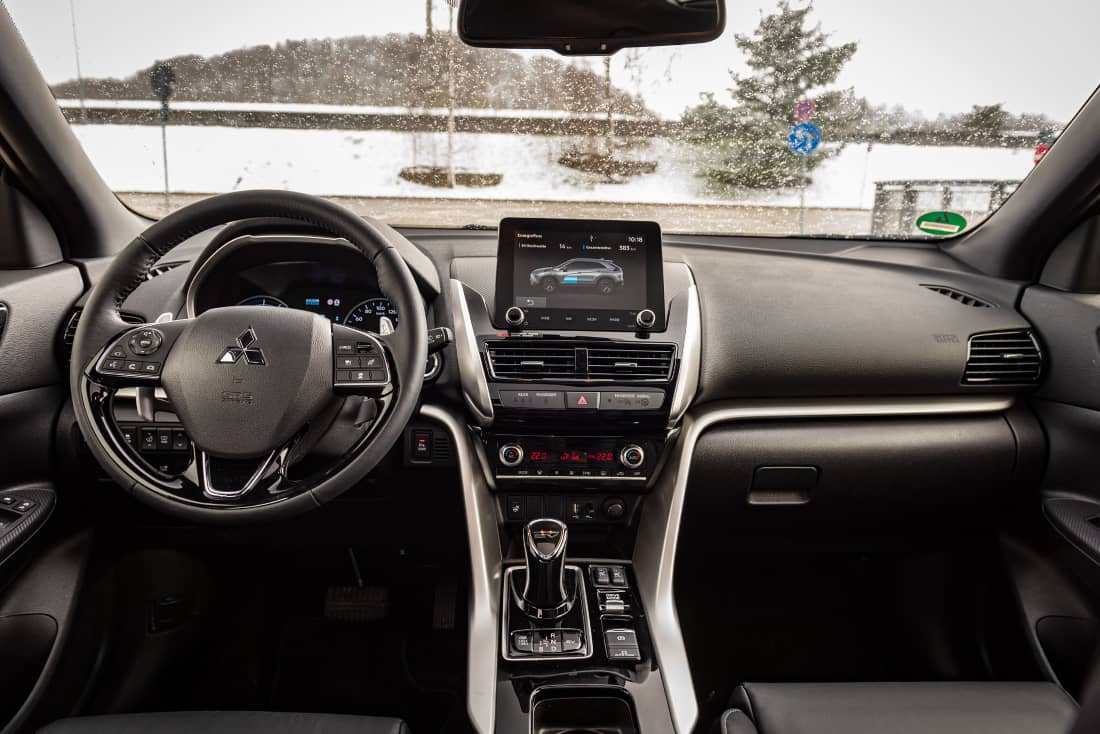 Mitsubishi Eclipse cross plug-in hybrid interior