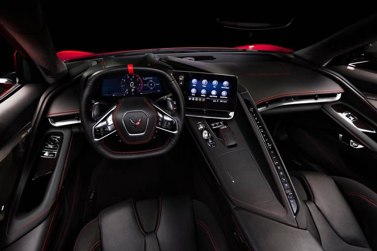 Chevrolet-Corvette-C8-Stingray-Cockpit