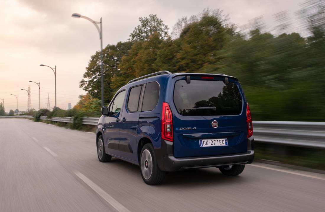 fiat-e-doblo-kombi-back