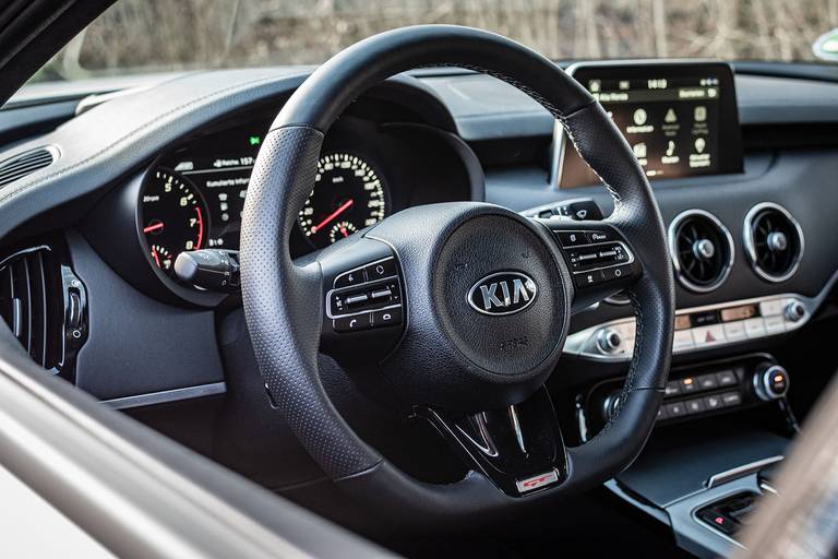 Kia-Stinger-GT-Interior