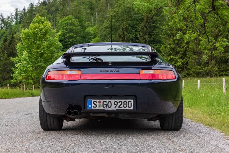 Porsche-928-GTS-Rearend