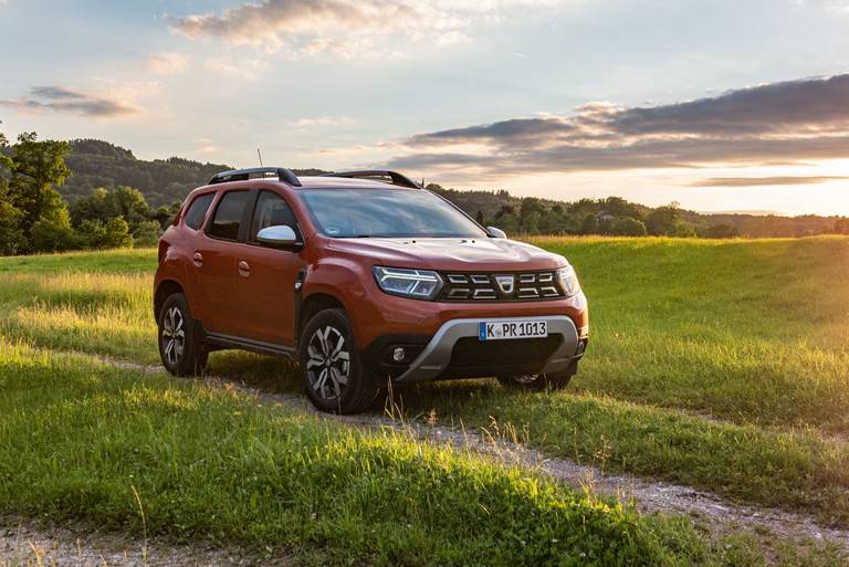  Der Dacia Duster ist eines der günstigsten Kompakt-SUV und im Segment mittelgroßer Fahrzeuge angesiedelt.