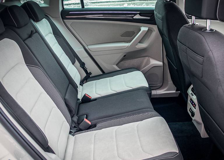 Volkswagen Tiguan eHybrid Rearseats