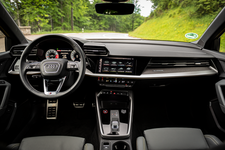 Audi-S3-Sportback-2021-Interieur