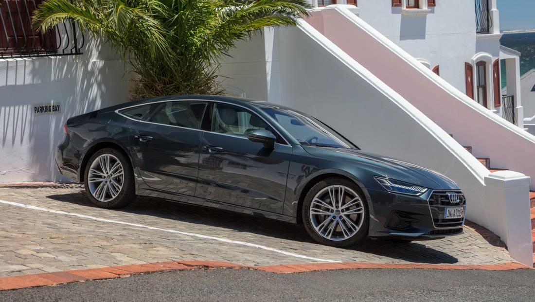 audi-a7-sportback-side