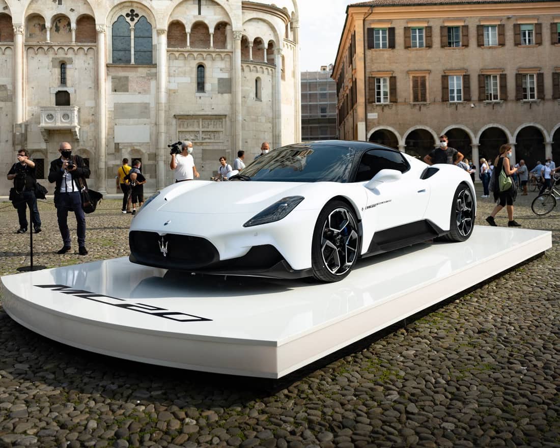 MC20-Modena-Hero