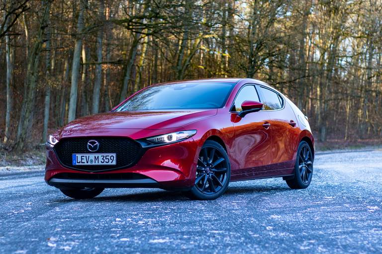 Mazda3 Skyactiv X Front 1