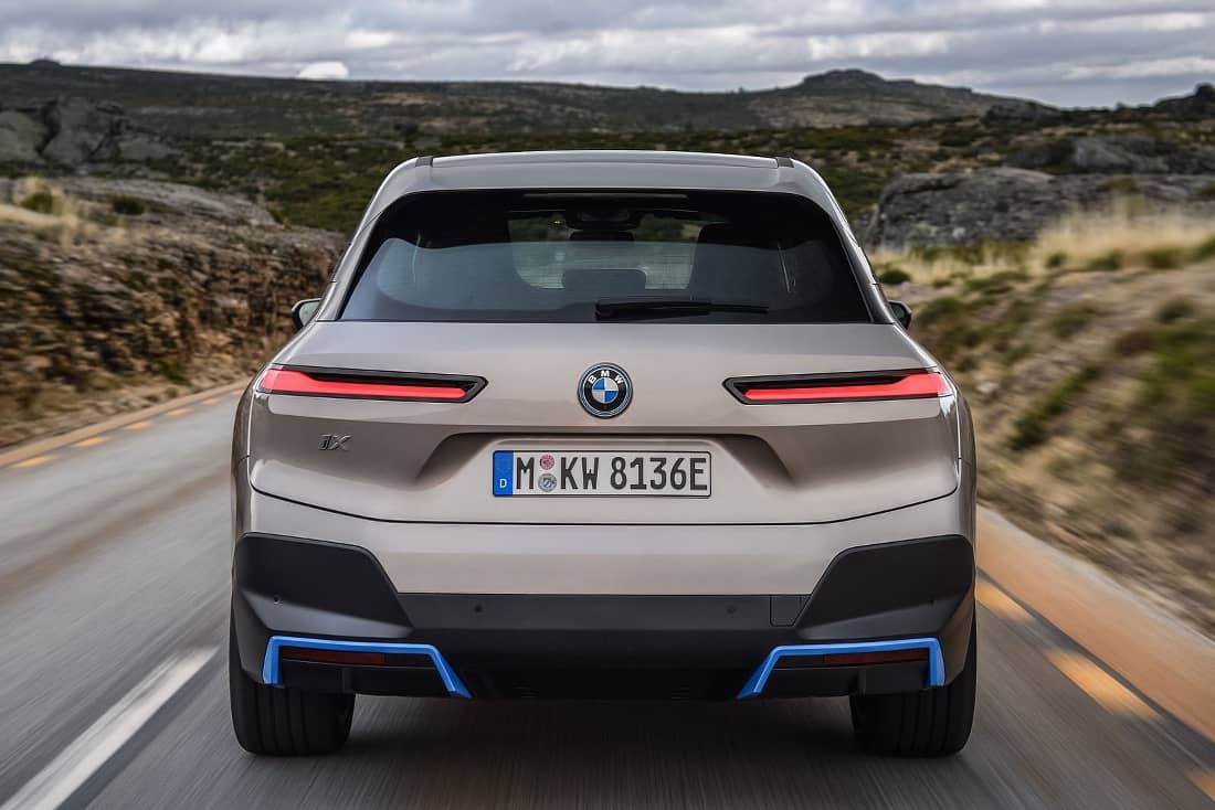 BMW-iX-2021-Rear