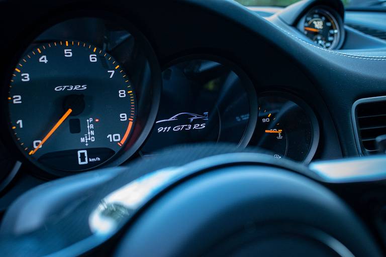 Porsche-GT3-RS-2020-Dash