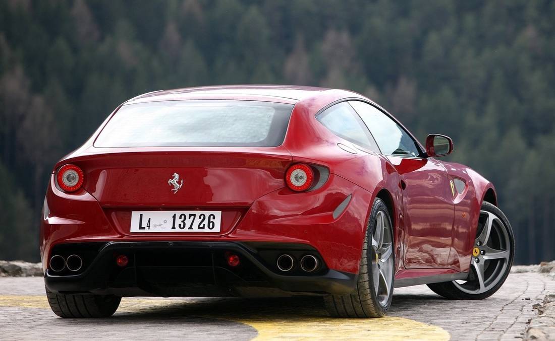 ferrari-ff-back