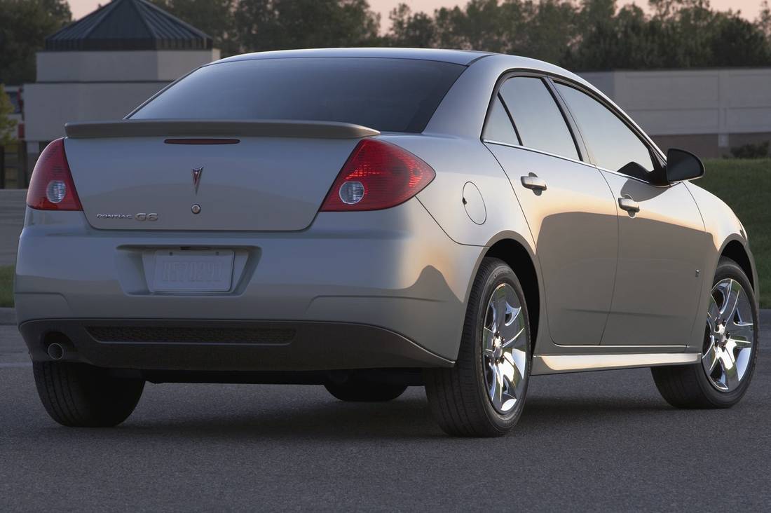 pontiac-g6-back