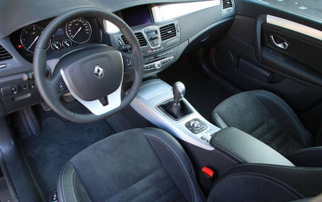 renault-laguna-grandtour-interior