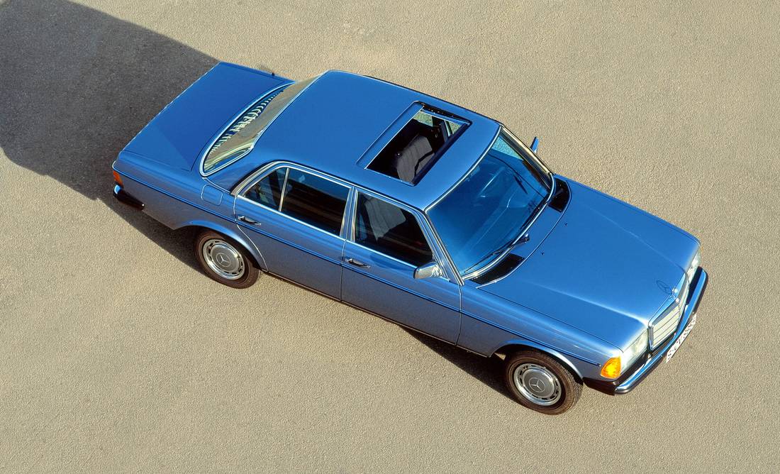 Autositzbezüge für MERCEDES-BENZ W123 Limousine (W123) günstig