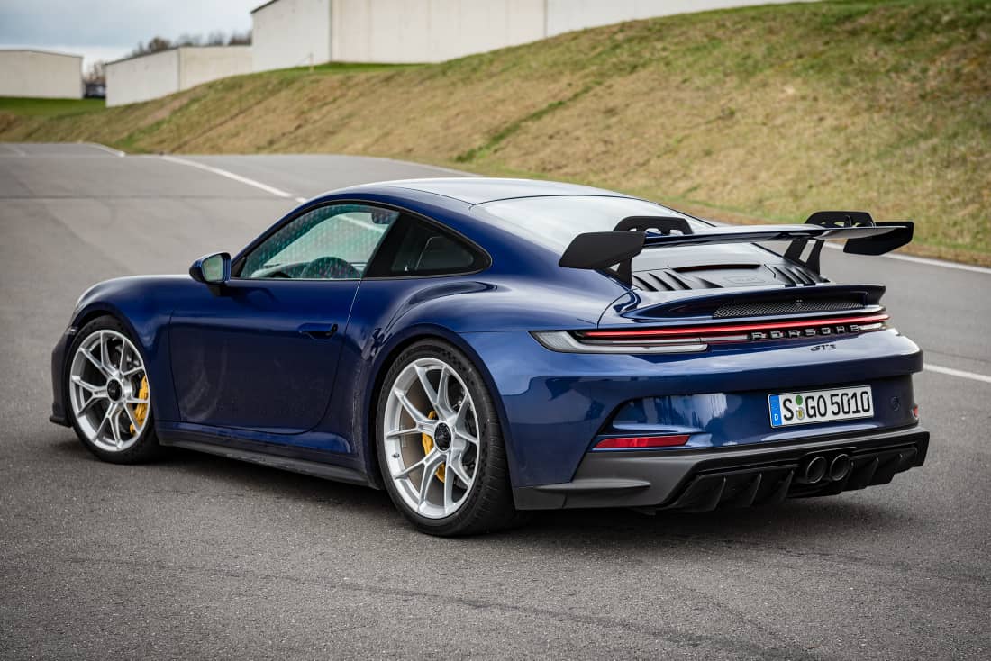 Porsche-911-992-GT3-Side-Rear