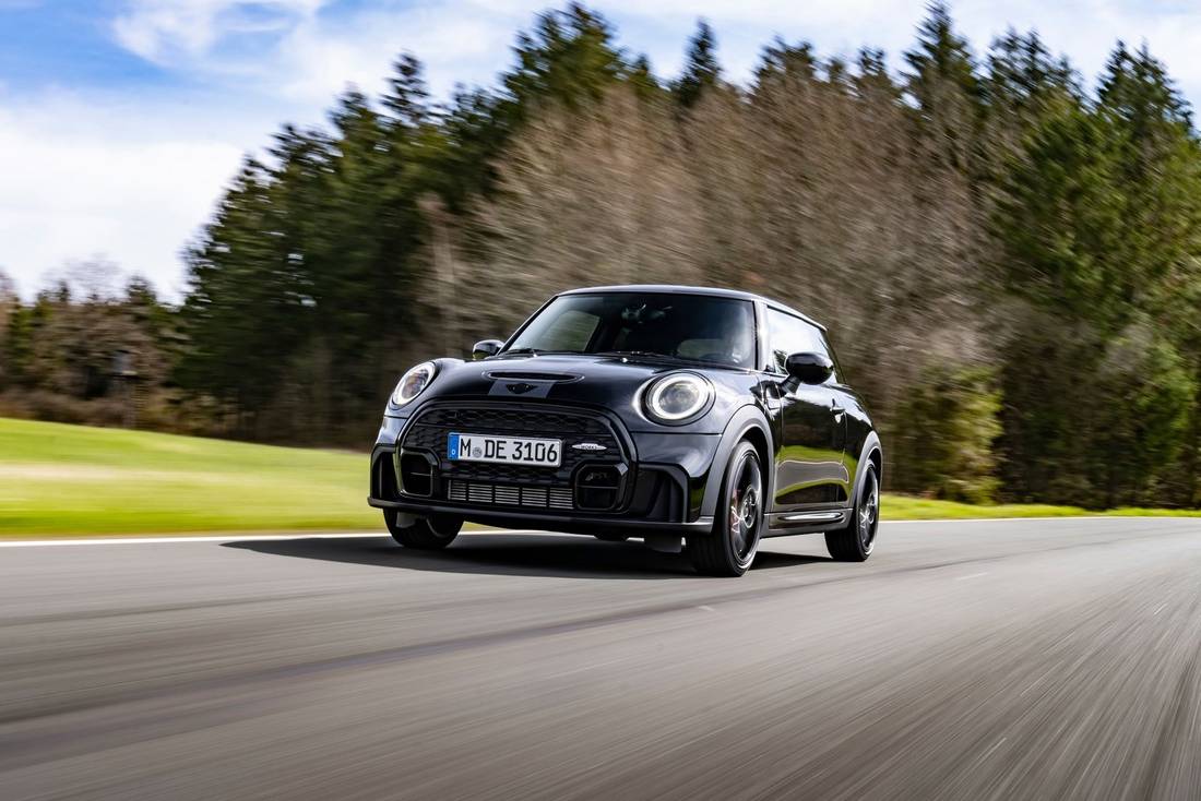 Mini-John-Cooper-Works-1to6-Hero