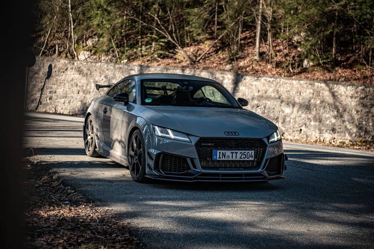 Audi-TT-RS-iconic-edition-Front-Side