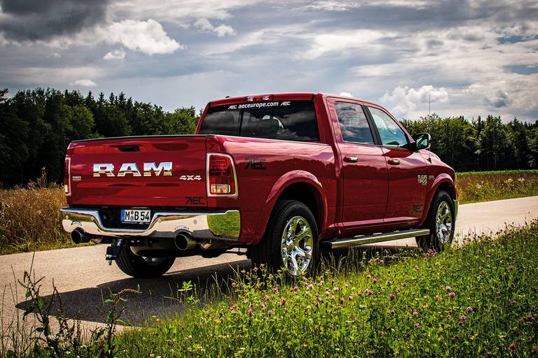 RAM-1500-Classic-Laramie-Rear